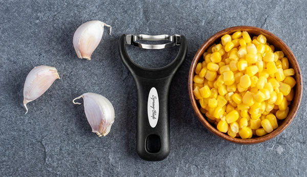 DURABLE STAINLESS STEEL BLADES  