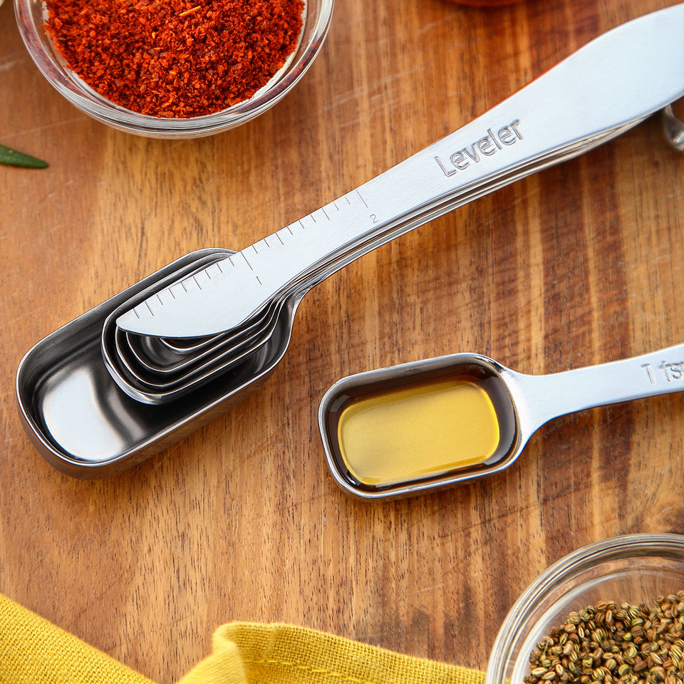 Spring Chef Magnetic Measuring Spoons Set with Strong N45 Magnets, Heavy  Duty Stainless Steel Metal, Fits in Most Kitchen Spice Jars for Baking &  Cooking, BPA Free, Multi-Color, Set of 8 with