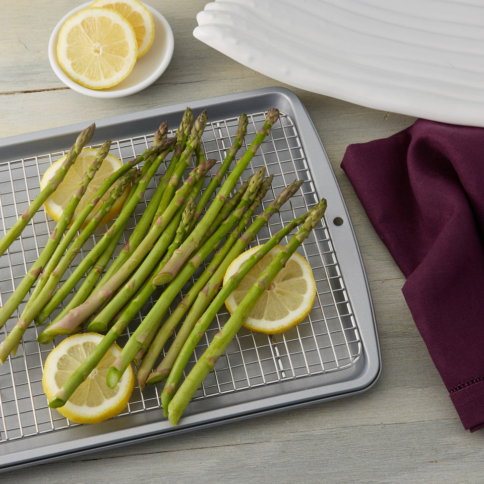 Quarter Sheet Pan with Baking Rack, Nonstick - USA Pan